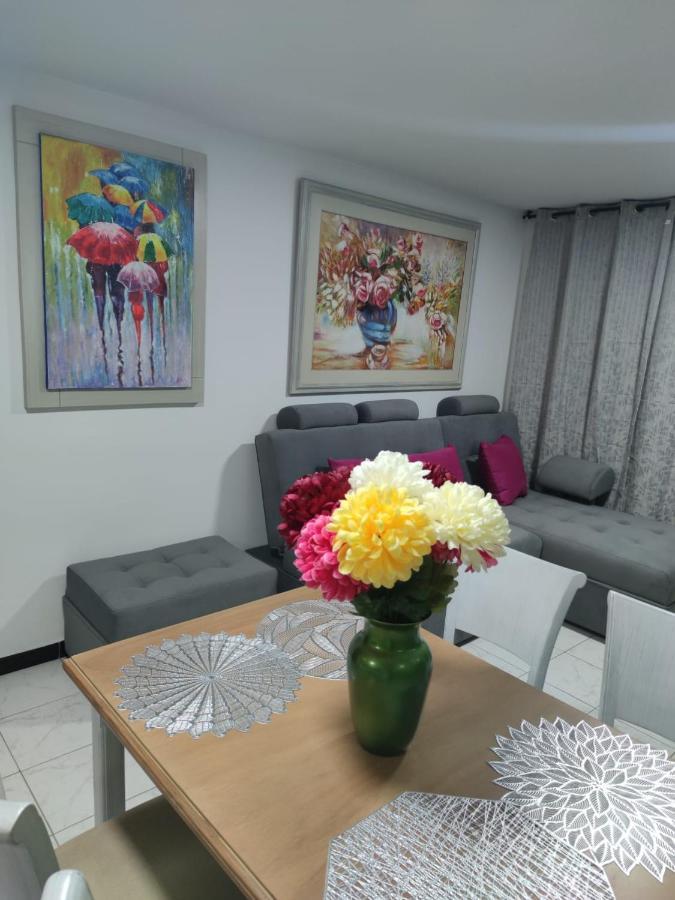 Appartement 406 Apartaestudio Portal De Cadiz , Exclusivo Y Central, Con Parqueadero Capacidad 4 Personas à Ibagué Extérieur photo